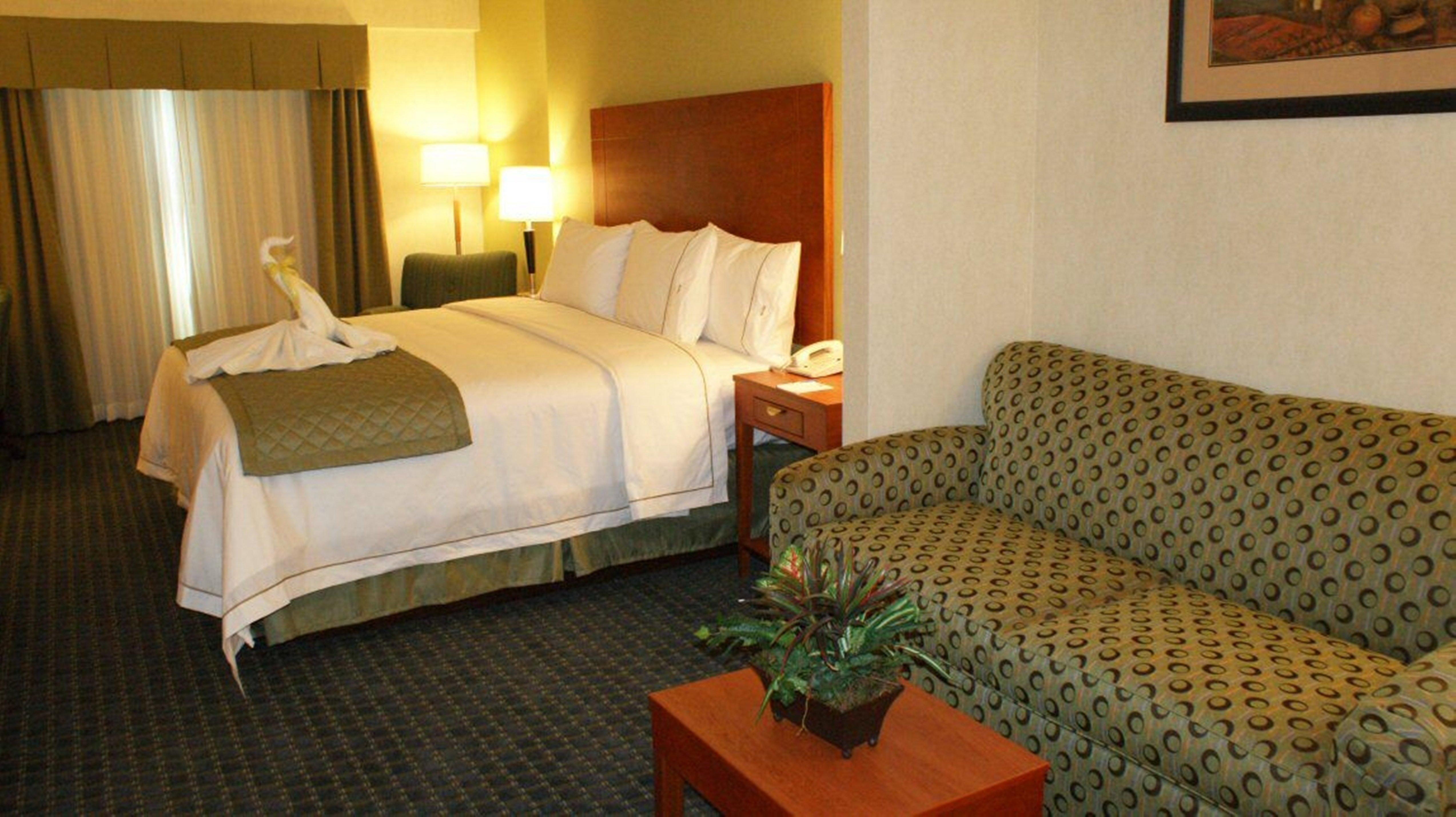 Holiday Inn Express & Suites Toluca Zona Aeropuerto By Ihg Εξωτερικό φωτογραφία