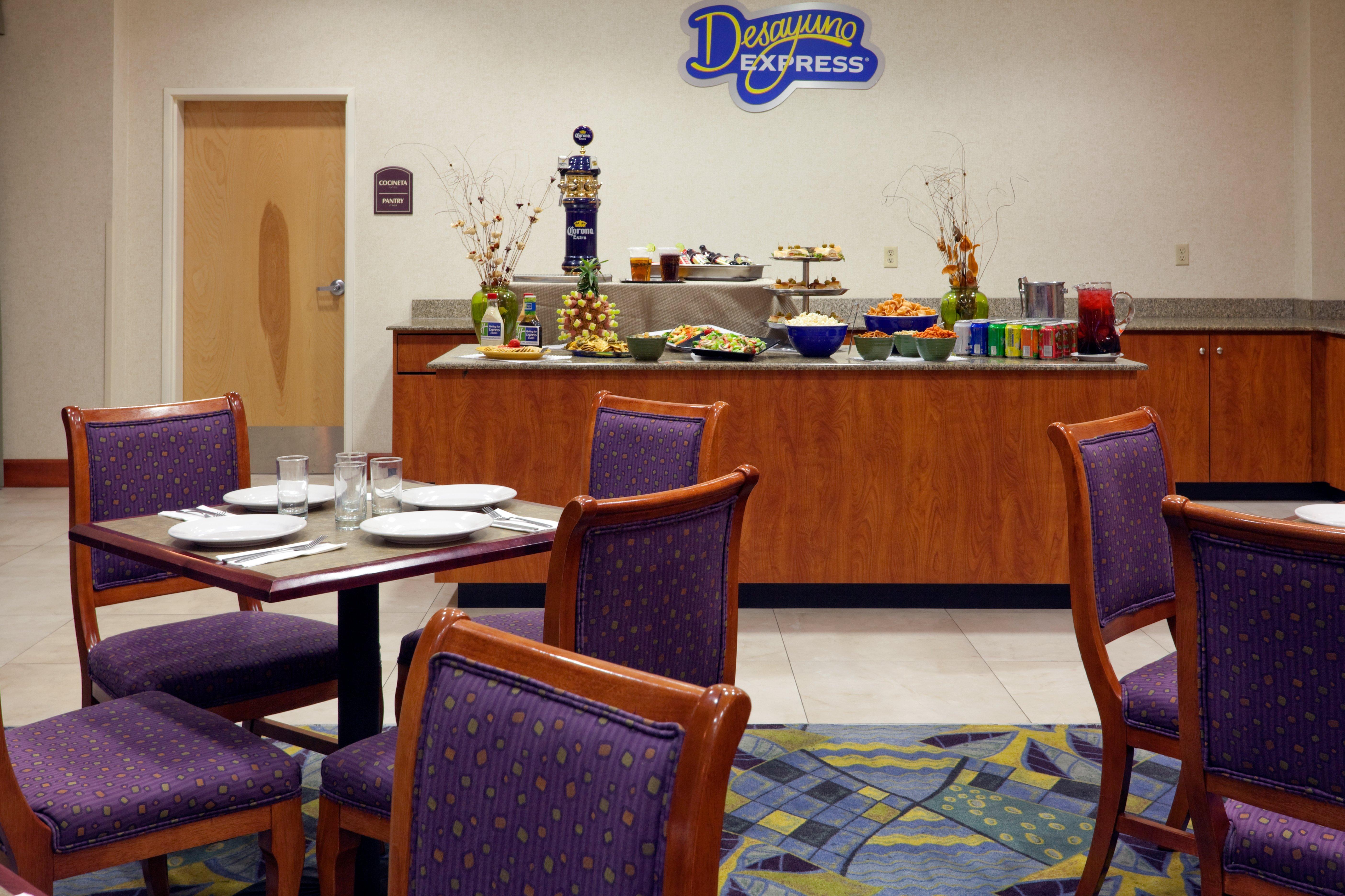 Holiday Inn Express & Suites Toluca Zona Aeropuerto By Ihg Εξωτερικό φωτογραφία
