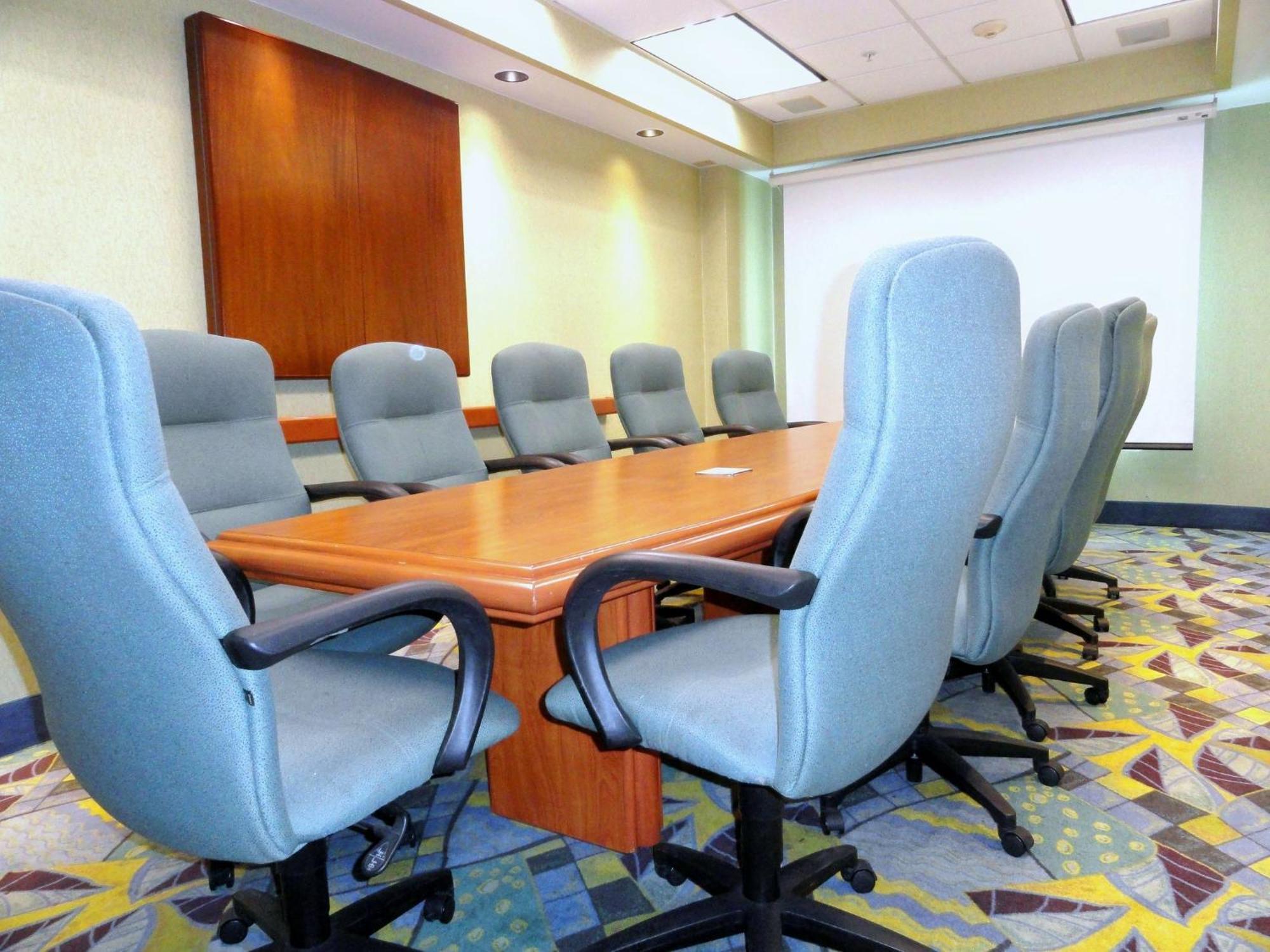 Holiday Inn Express & Suites Toluca Zona Aeropuerto By Ihg Εξωτερικό φωτογραφία